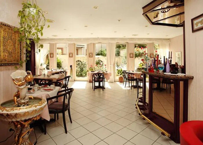 מלון Astoria טרייר